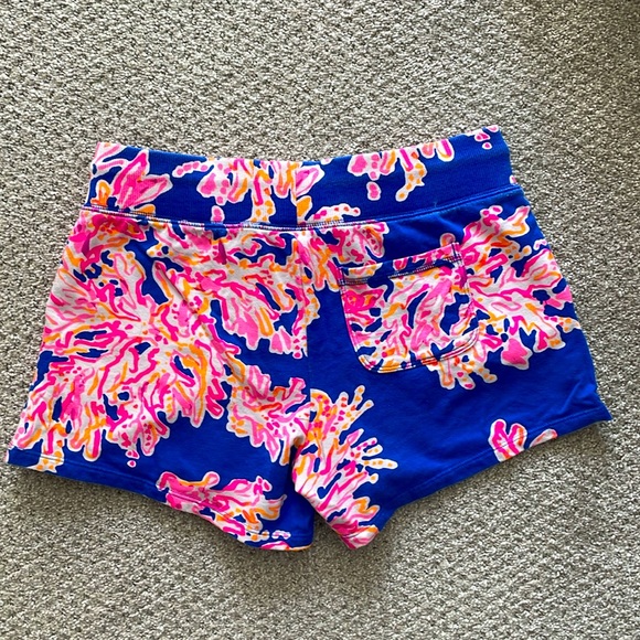 Lilly Pulitzer women’s shorts size XS - Picture 4 of 4